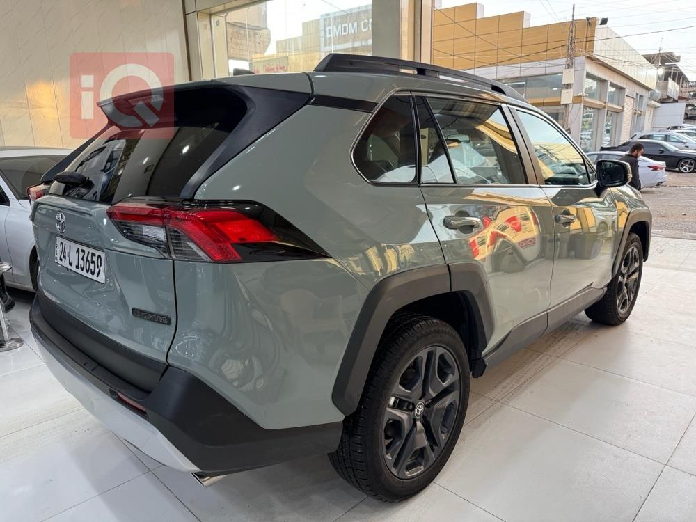 تويوتا راف 4